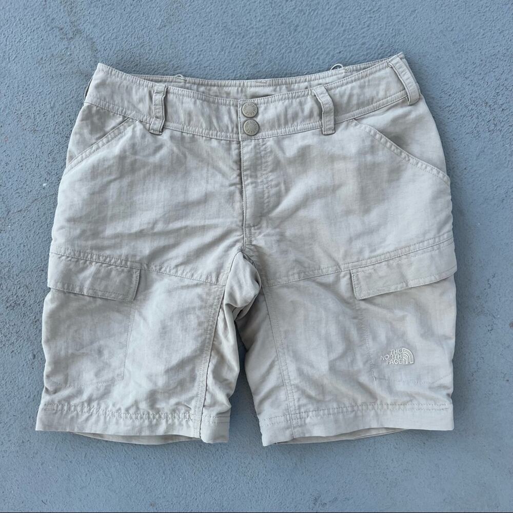 North Face tan ripstop type hiking shorts Size 4